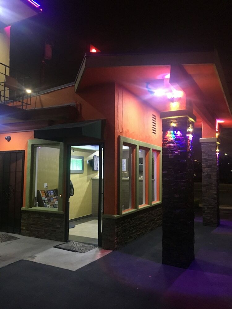 Orange Villa Park Motel