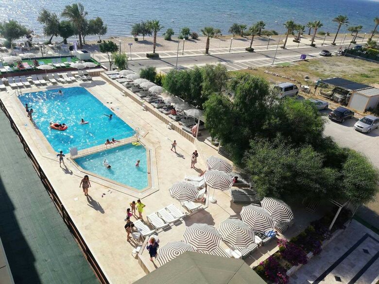 Wa Cesme Farm Hotel Beach Resort & Spa