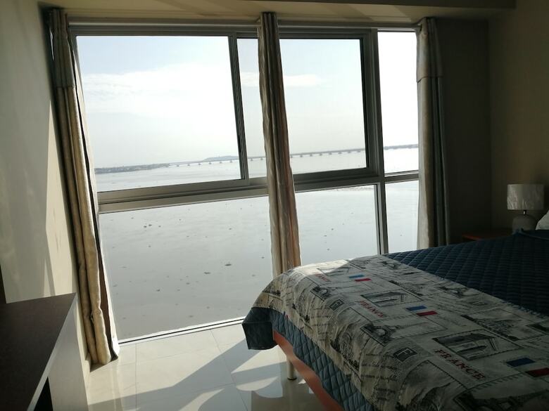 Apartamentos River View Suites Puerto Santa Ana Gye