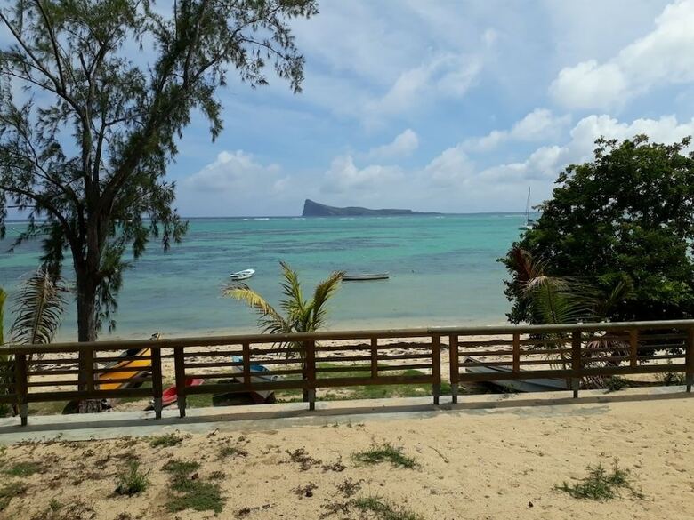 Allamanda Studios And Apartments