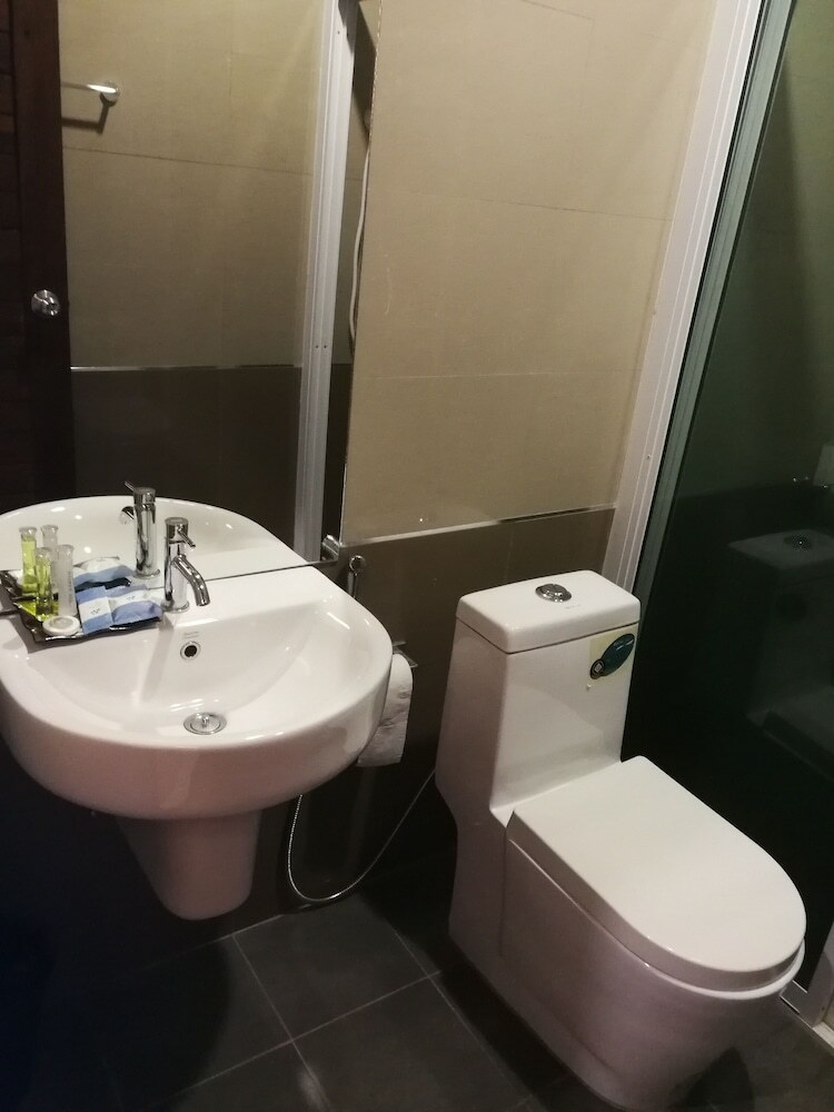 Nutchana Hill Boutique Hotel