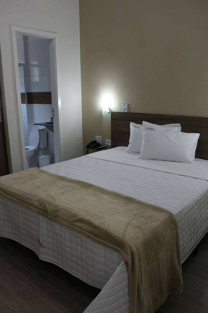 Hotel Infinity