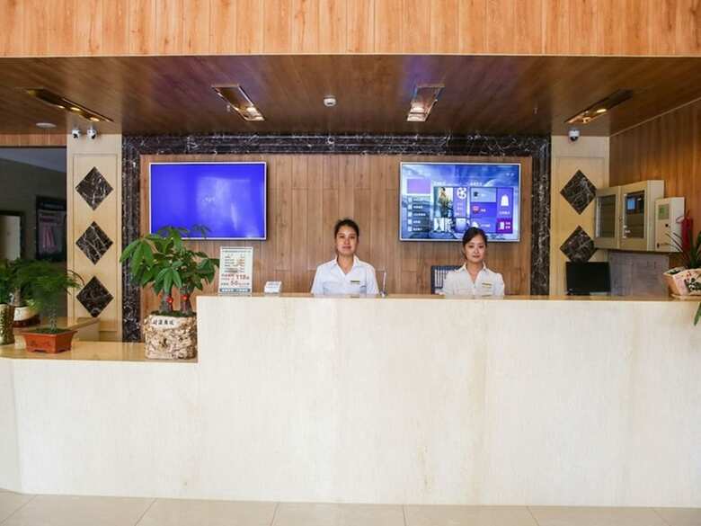 Greentree Inn Zhenjiang Dingmao Industrial Park Wode Square Express Hotel