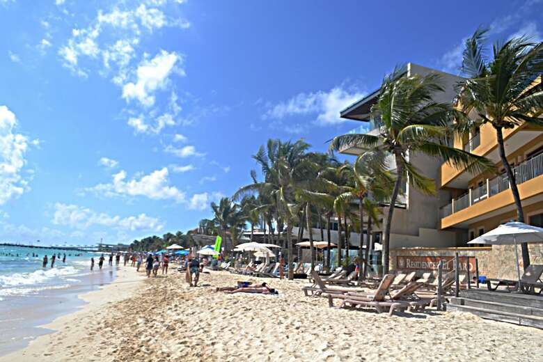 Apartamentos El Faro Beachfront Penthouse