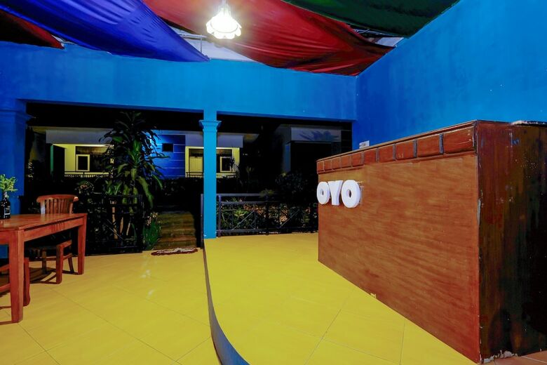 Oyo 1835 Surya Mandalika Hotel