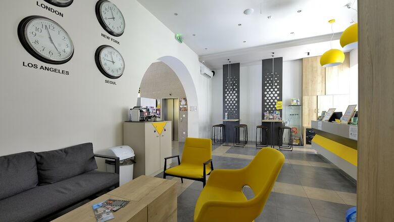 Hostal The Hive Party Hostel