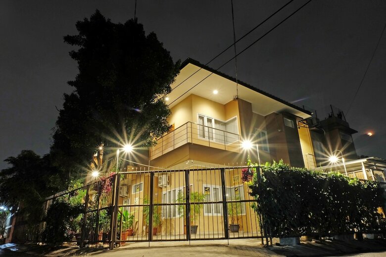 Hotel Zen Rooms Near Alun-alun