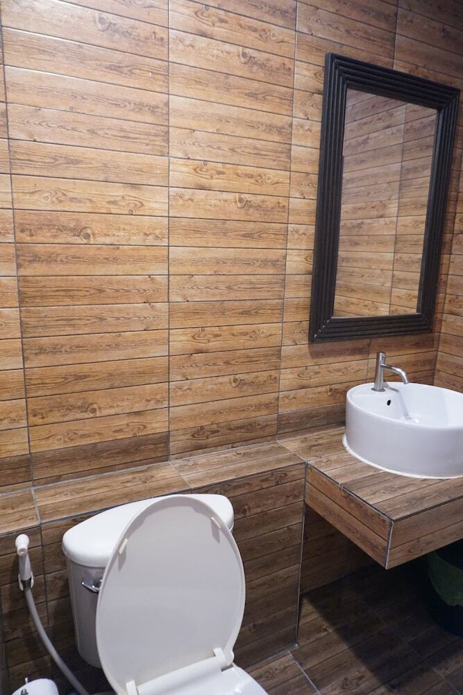 Wongsaisiri Srichiangkhan Hotel