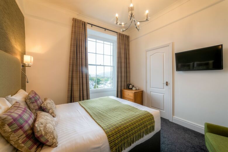 Bed & Breakfast Oakbank House