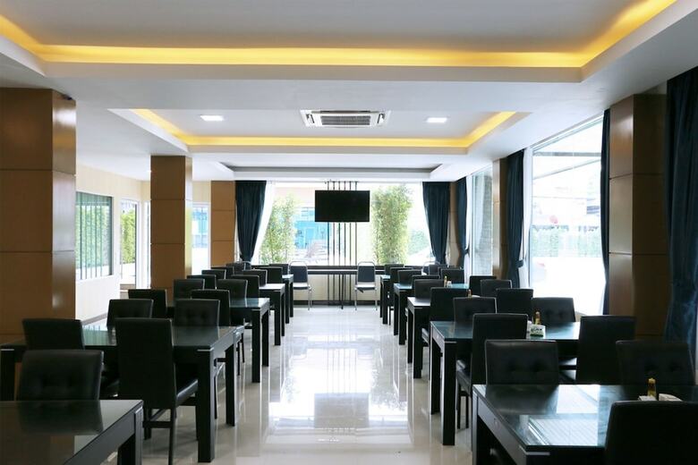 Hotel Blue Sky Residence Airport