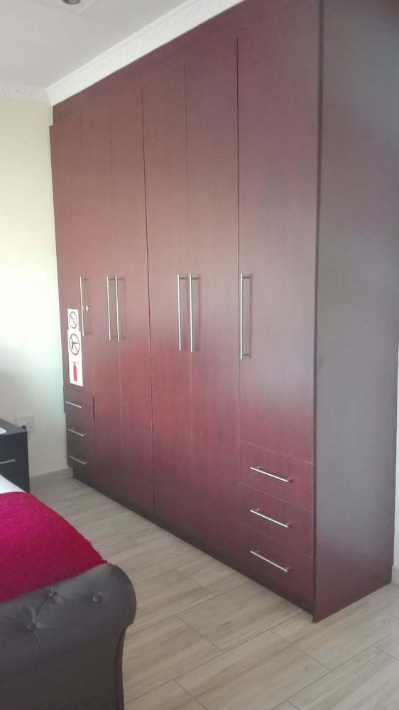 Hotel Estoby Executive Guesthouse