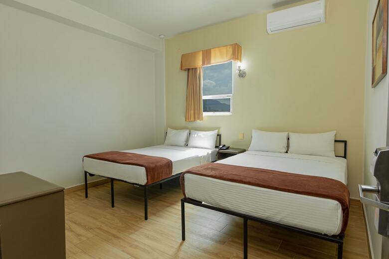 Hotel Plaza Del Arco Express