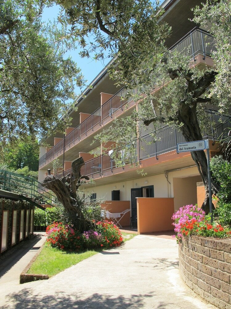 Ihr Europe Garden Village