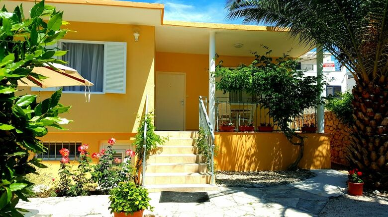Apartamentos Villa Nela