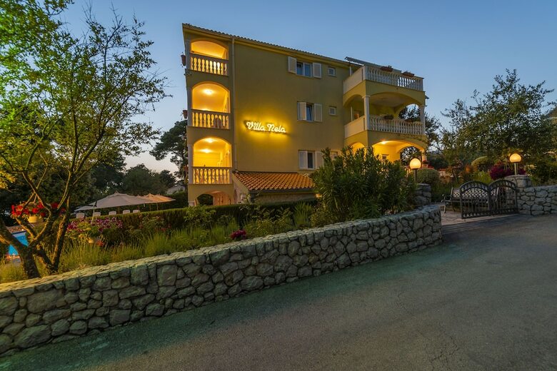 Apartamentos Villa Nela