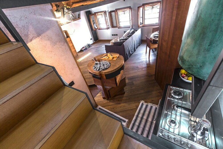 Grand Canal Design Apartment R&r
