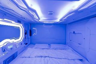 Seaview Capsule Hotel - Hostel