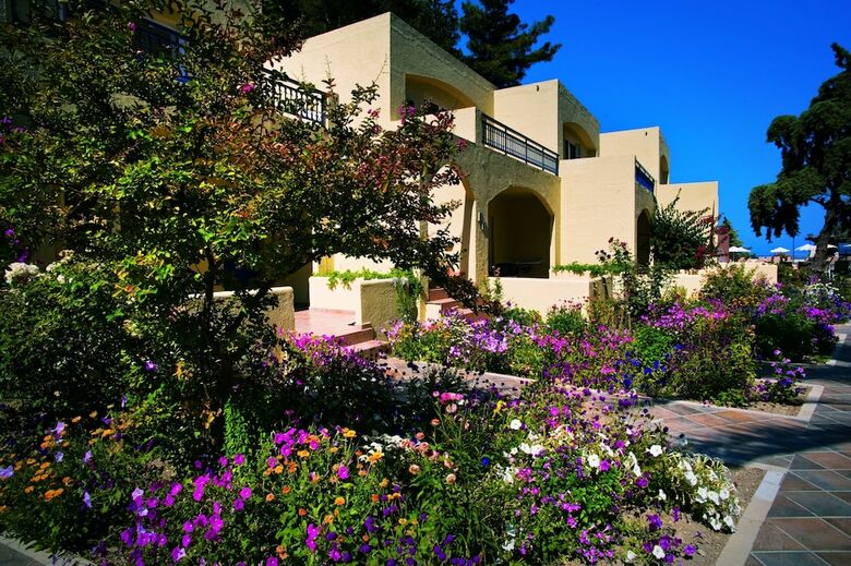 Rhodes Bay Hotel & Spa