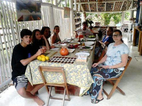 Hostal Pousada Casa Da Praia Ita�nas