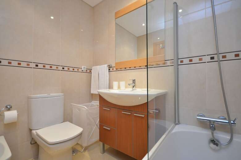 Apartamentos Millennium Golf Residences Al