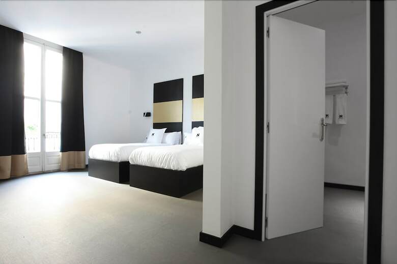 Pension Amra Barcelona Caspe
