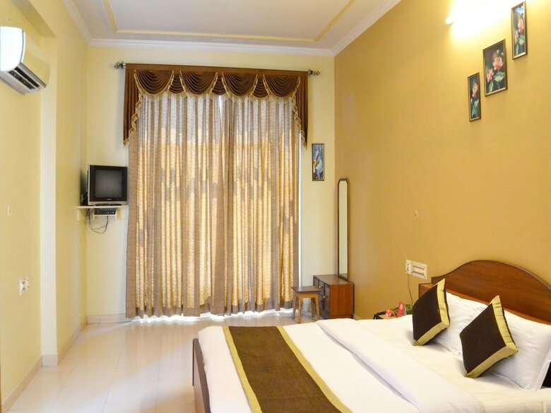 Oyo 6012 Hotel Rockwell
