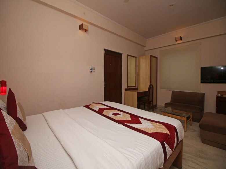 Hotel Oyo 9234 Sai Residency