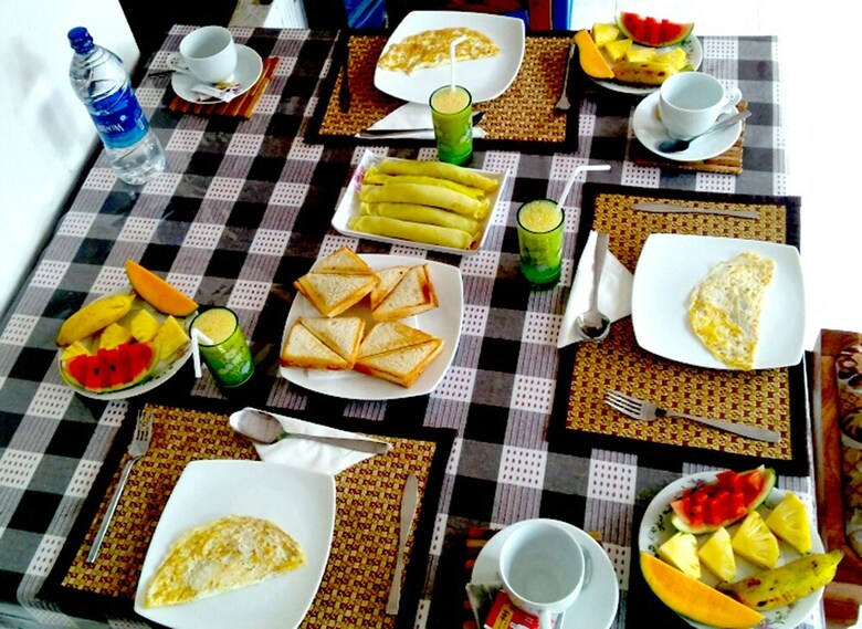 Hotel Senasuma Homestay