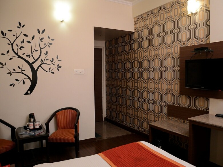 Hotel Aroma Classic In Central Jaipur