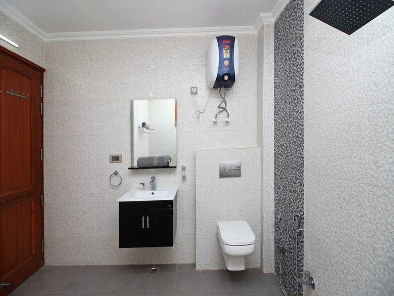 Hotel Oyo 8430 Absin Hospitality