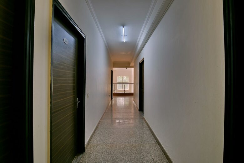 Hotel Oyo Flagship 273 Noida Expressway Sez