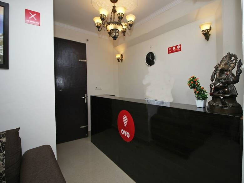 Oyo 9338 Hotel Intown