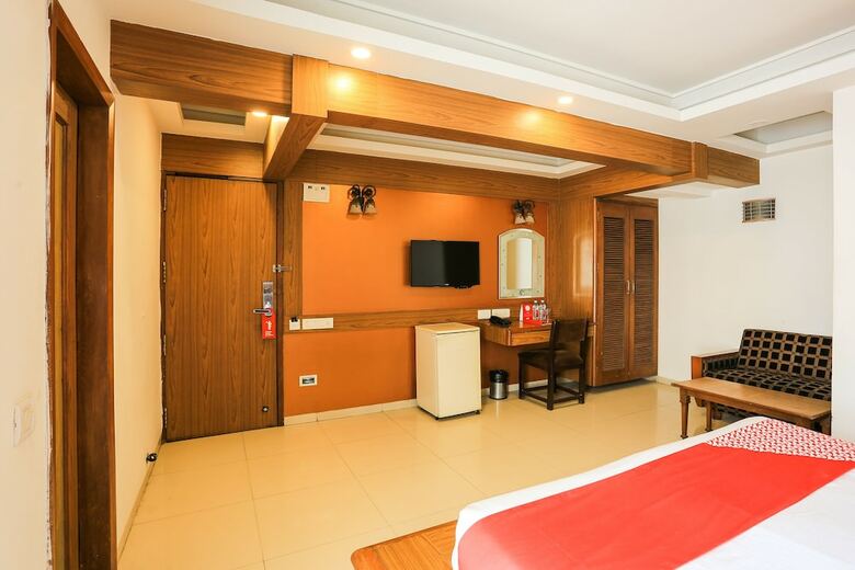 Hotel Oyo Flagship 047 Railway Station Surat