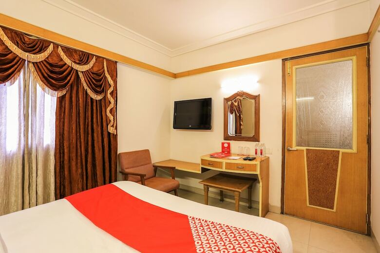 Hotel Oyo Flagship 047 Railway Station Surat