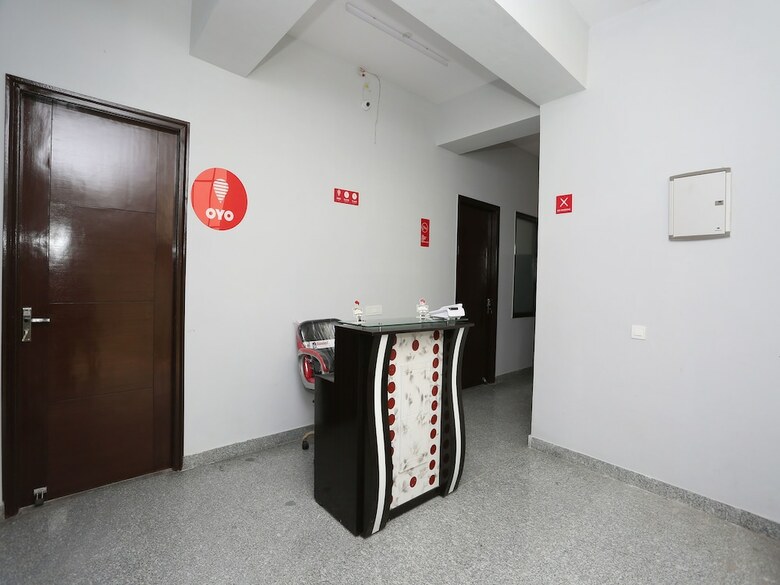 Oyo 9935 Hotel Mango House