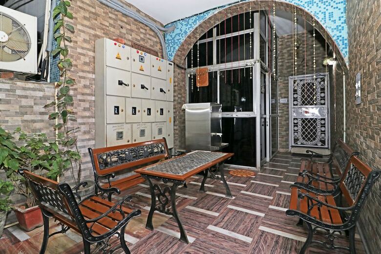 Hotel Oyo 10177 A Gulshan Continental