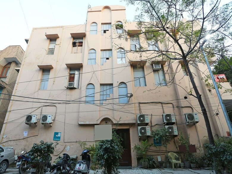 Oyo 542 Hotel Kalkaji Residency
