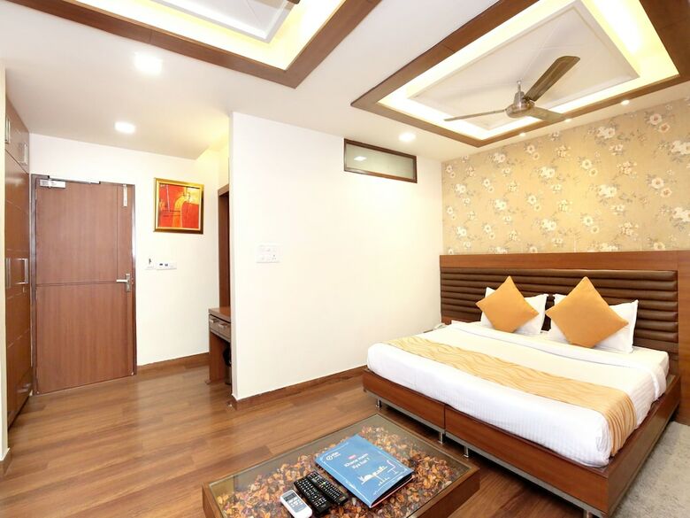 Oyo 2860 Hotel 24x7 Inn