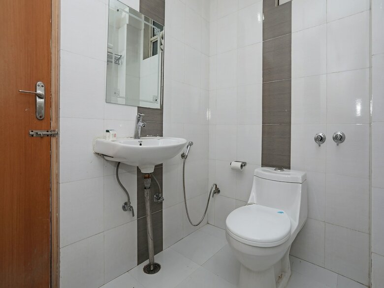 Oyo 3950 Hotel Hayat Rabbani