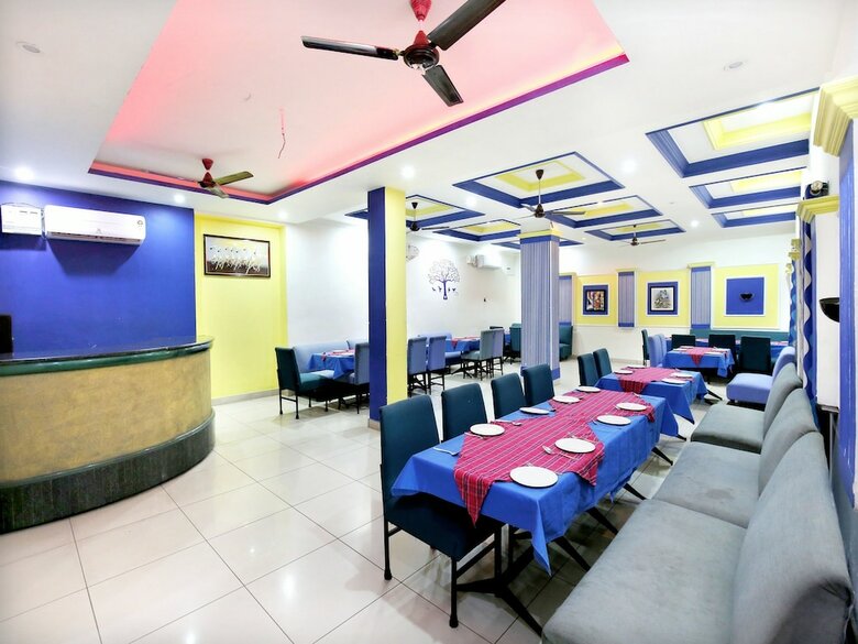 Oyo 4256 Hotel Rajmahal