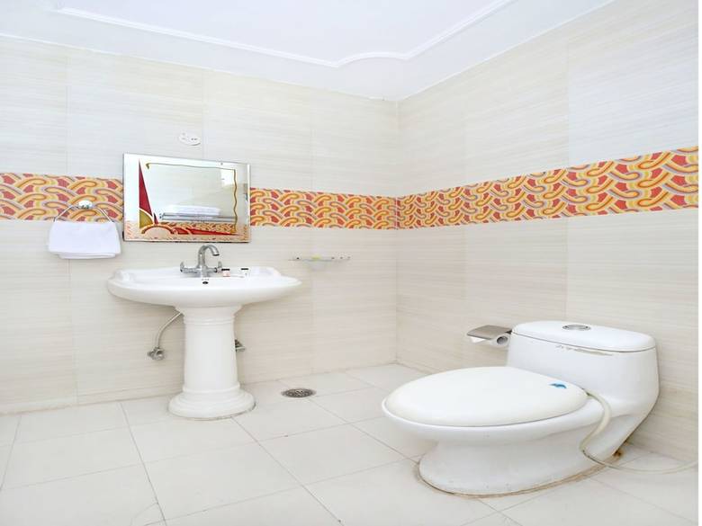 Oyo 11377 Hotel Kings Residency