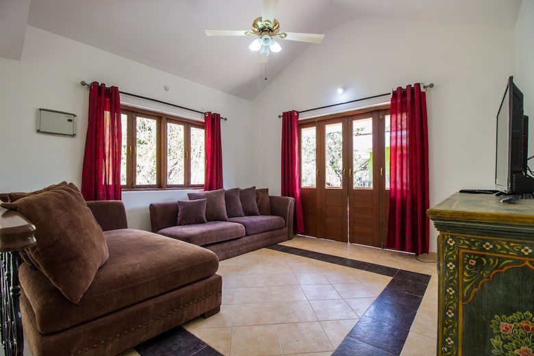 Oyo Home 11542 Spacious 3bhk Villa Assagao