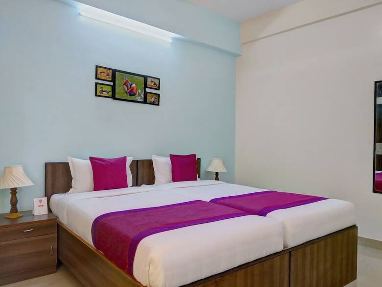 Hotel Oyo 11092 Shiv Enclave