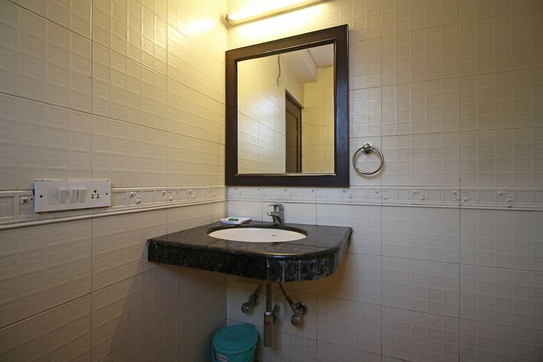 Hotel Oyo 508 Asian Hospitality 1
