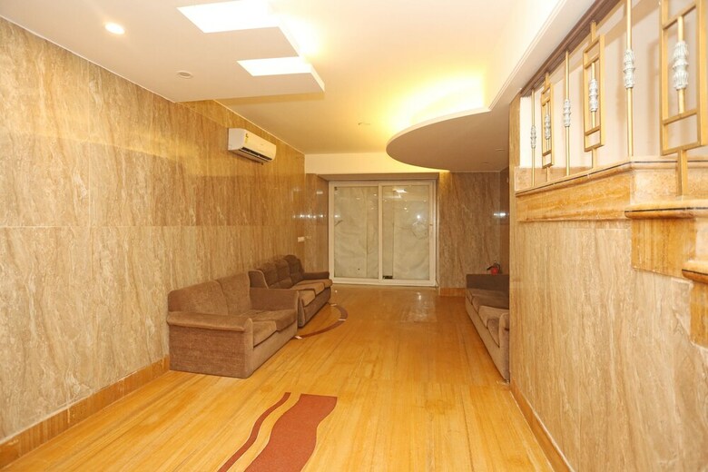Hotel Oyo 11451 The Avenue Residency