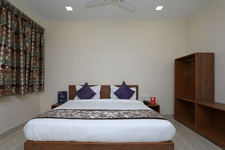 Oyo 10176 Hotel Bluebell