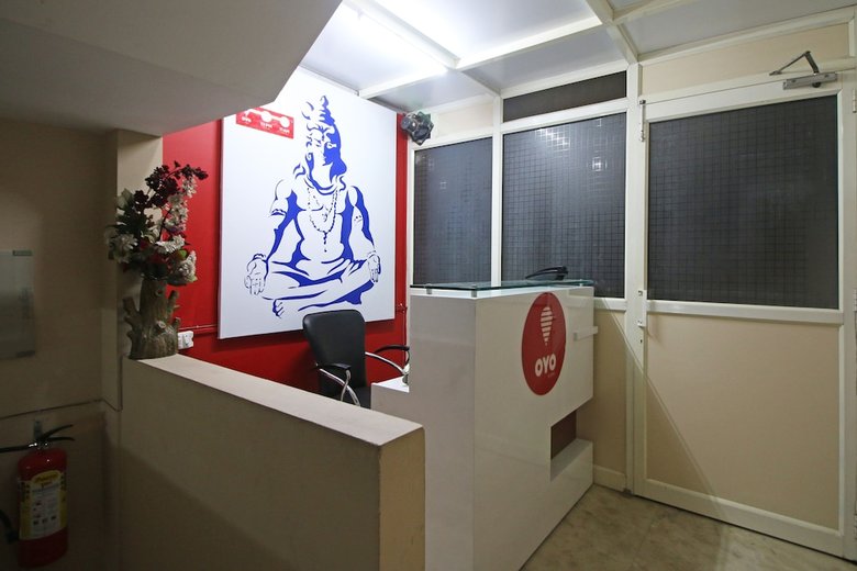 Hotel Oyo 7967 Near Medanta