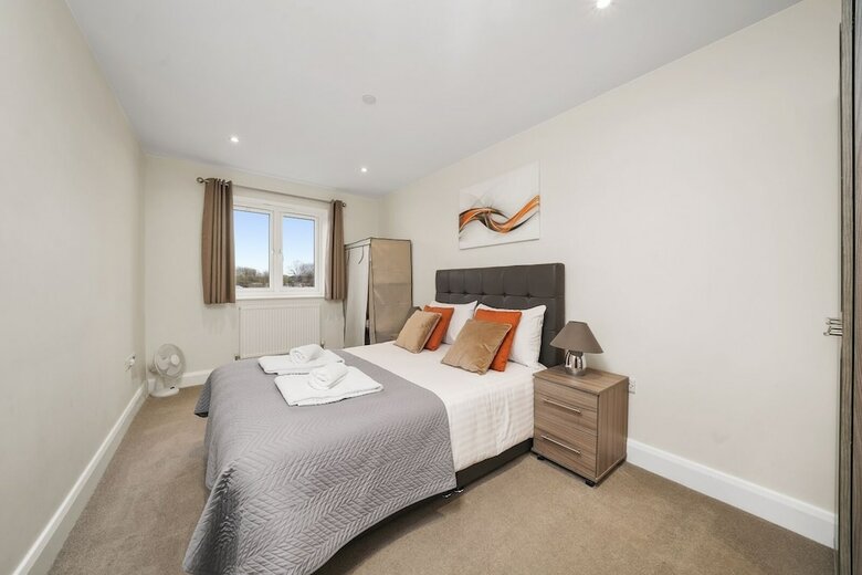 Heathrow Living Serviced Apartments By Ferndale