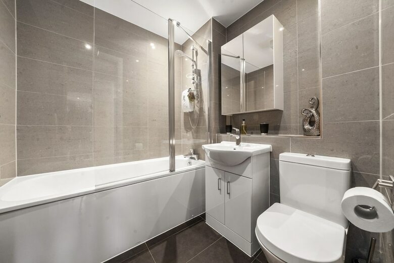 Heathrow Living Serviced Apartments By Ferndale