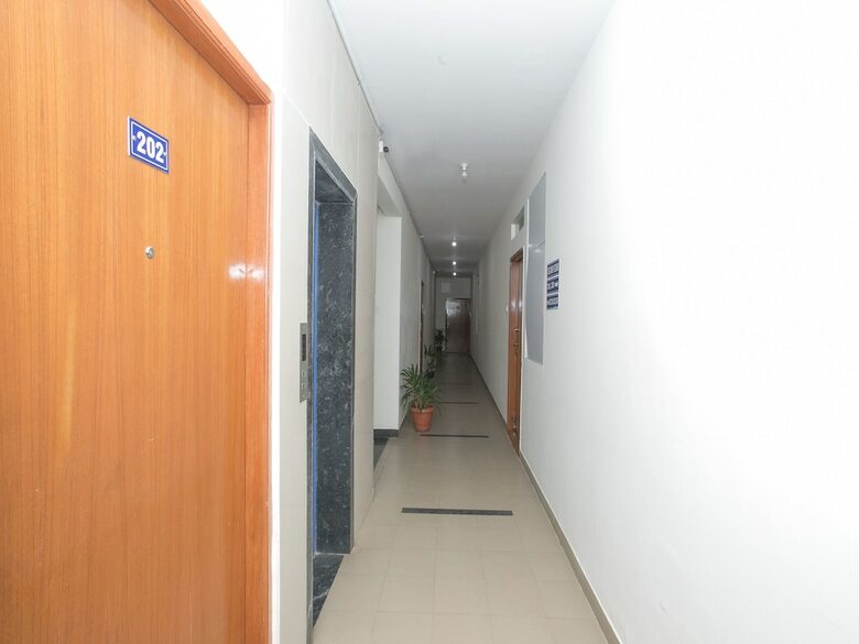 Hotel Oyo 8845 Airport AC Transit Stay